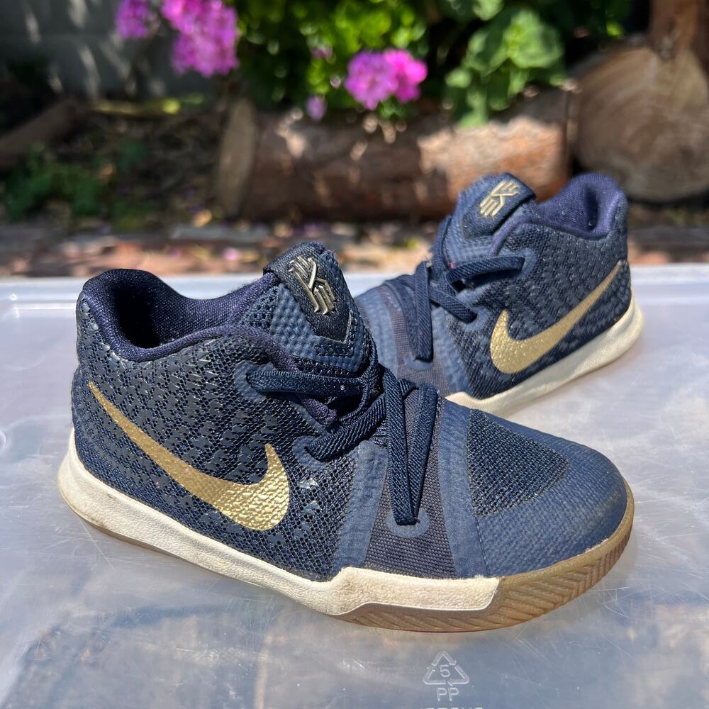 NIKE KYRIE FLYTRAP TODDLER SHOES SIZE 9C VGUC